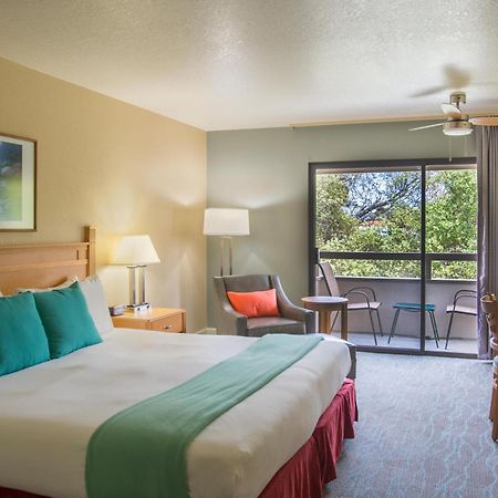 Colton Inn Monterey Bagian luar foto